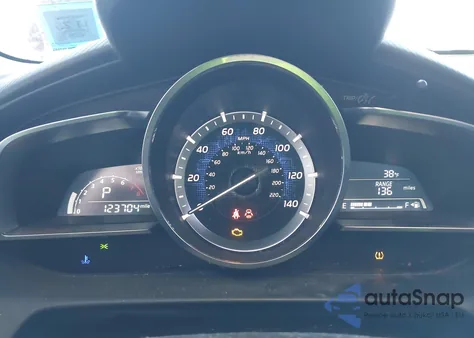 2017 Toyota Yaris Ia z USA, uszkodzony, nr VIN 3MYDLBYV6HY157474